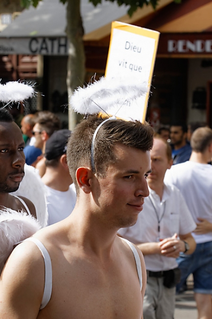Gay pride Paris JUN13-190